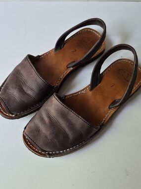 Women's Brown Leather Slingback Sandals